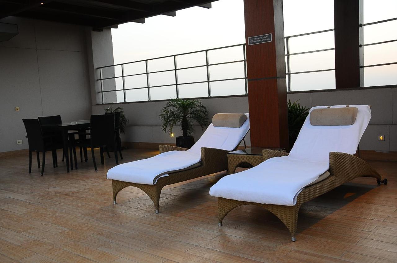 Park Inn By Radisson Gurgaon Bilaspur Manesar Exterior foto